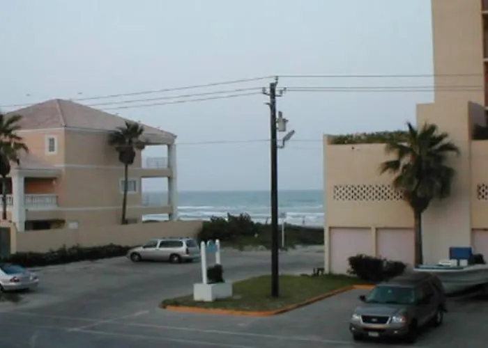 Coronado 204 Next To Beach Access