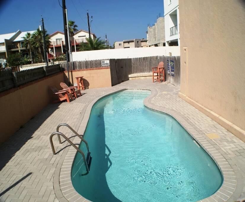 Coronado 204 Next To Access Apartment South Padre Island